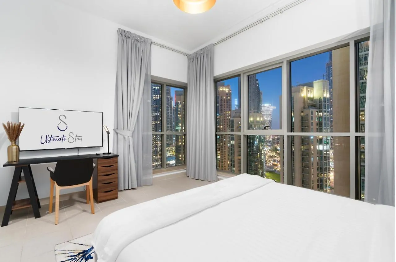 Ultimate Stay / Burj Khalifa View / Downtown / 3 Beds Luxury / 2 Balconies Dubai