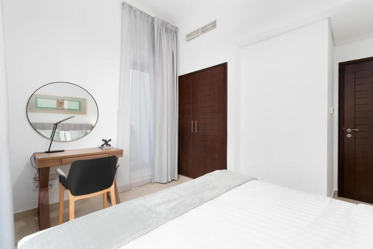 Ultimate Stay / Burj Khalifa View / Downtown / 3 Beds Luxury / 2 Balconies Dubai