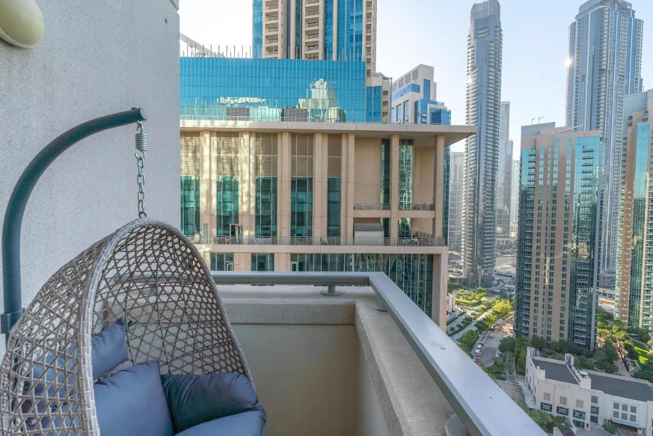 Ultimate Stay / Burj Khalifa View / Downtown / 3 Beds Luxury / 2 Balconies Dubai 0*,  United Arab Emirates